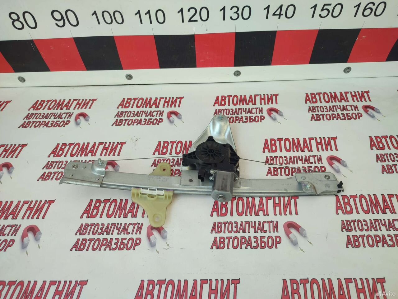 Стеклоподъемник передний правый Рено Дастер 2 19-н