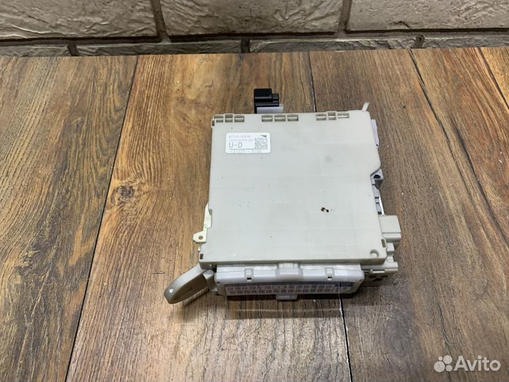 Lexus LS460L Блок электронный