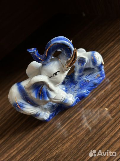 Фарфоровые фигурки