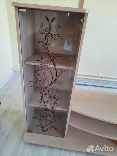 Стенка горка в гостиную бу