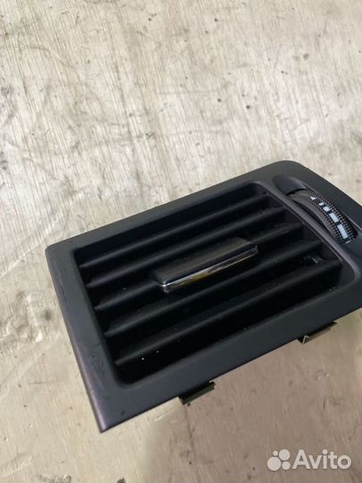 Воздуховод печки передний правый Mercedes-Benz