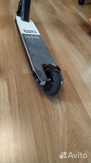 Трюковой самокат (кастом)