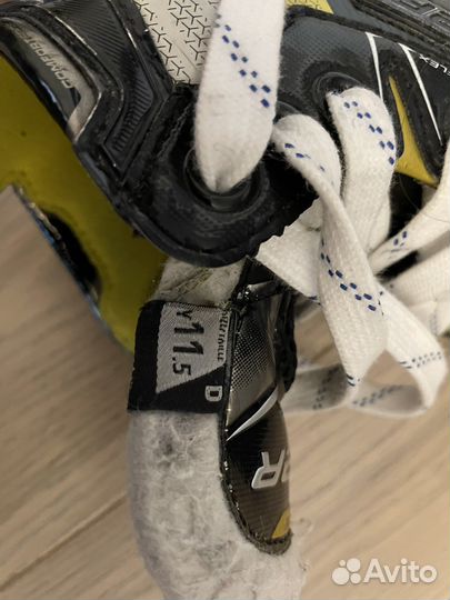 Хоккейные коньки bauer