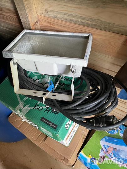 Прожектор уличный