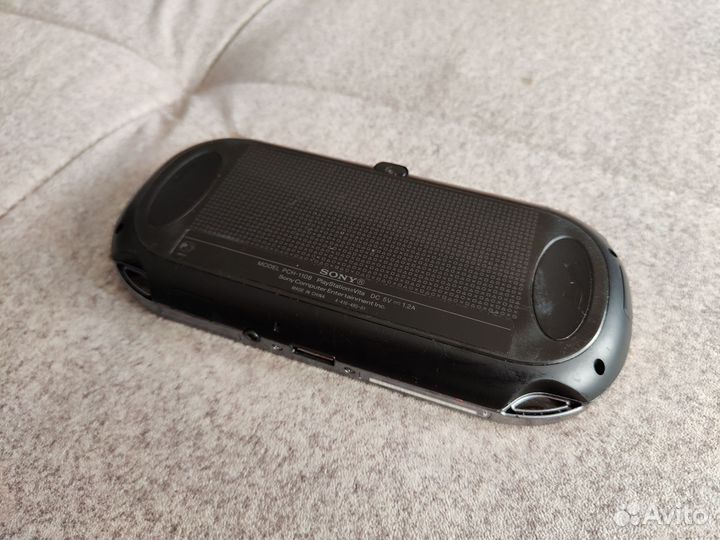 Портативная игровая приставка psp