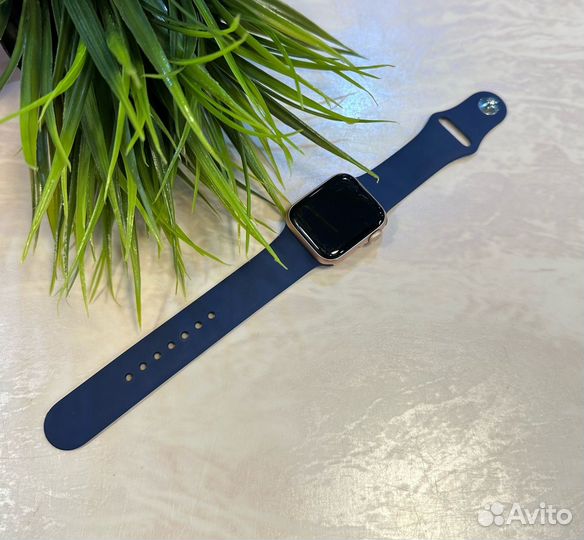 Apple watch S5 40мм Gold