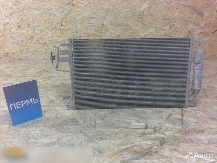 Радиатор кондиционера (конденсер) Kia Sportage 200