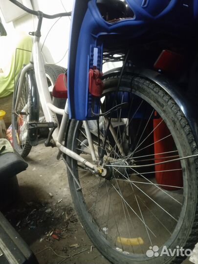 Велосипед с детским креслом