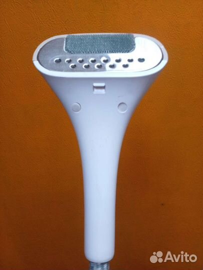 Вертикальный отпариватель Hyundai