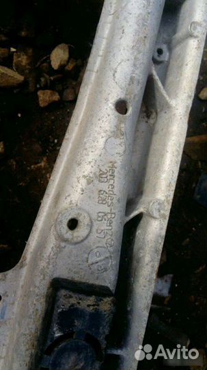 Подрамник Mercedes-Benz C-Class W203