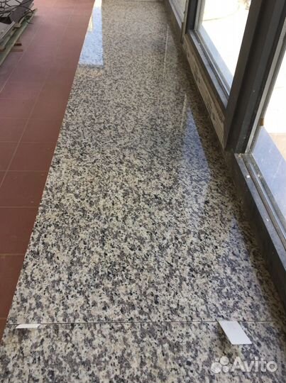 Подоконники гранитные