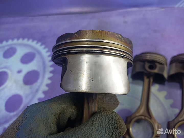 Поршень с шатуном Bmw E39. M52B20