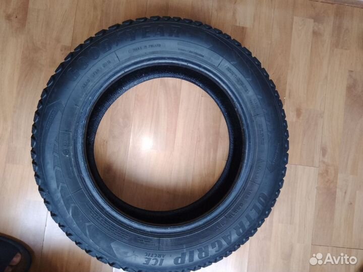 Goodyear Ultragrip Ice Arctic 185/65 R15 88T