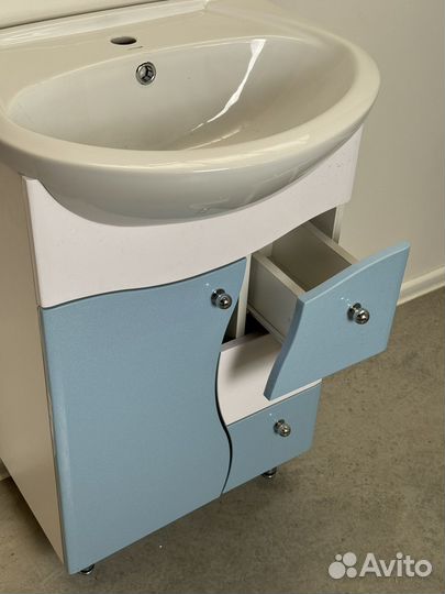 Тумба для ванной с раковиной