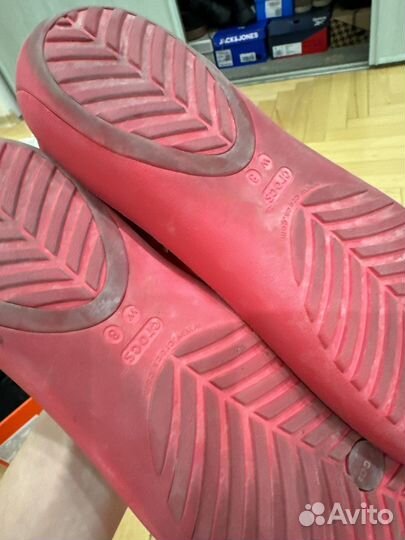 Сандалии crocs 38