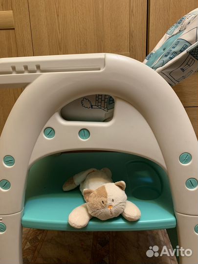 Стульчик для кормления прикроватный столик