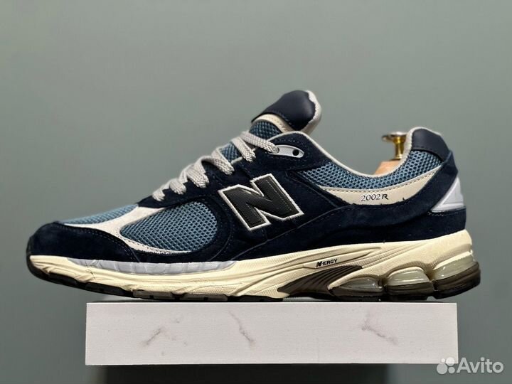 Кроссовки New Balance 2002R