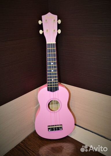 Укулеле - сопрано (новая), в заводской коробке