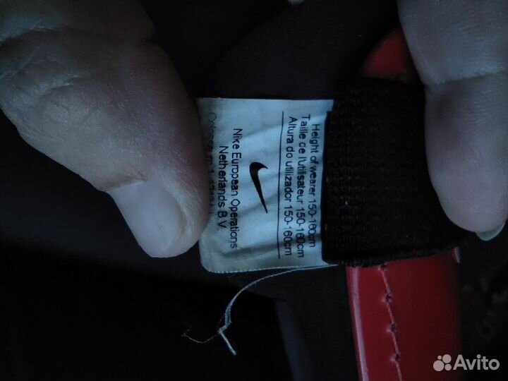 Футбольные щитки