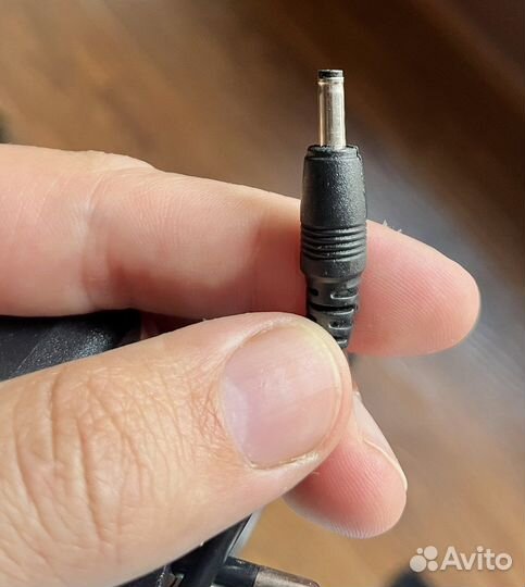 Зарядное устройство 5V 2А 3.4мм на 9.7мм