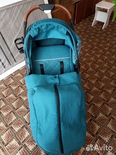 Коляска всесезонная