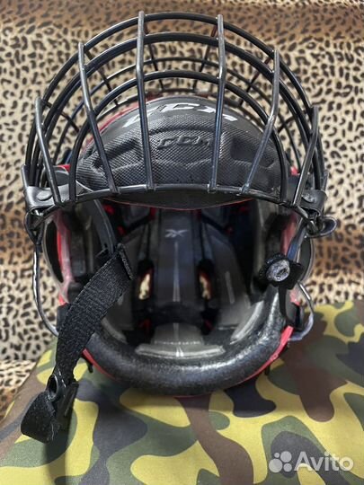 Шлем хоккейный reebok