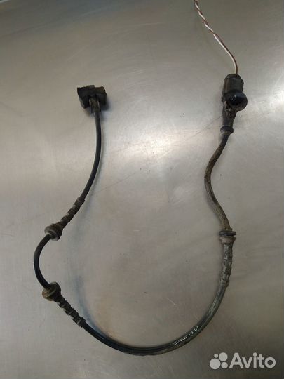 Датчик ABS передний правый Renault Sandero 2009 20