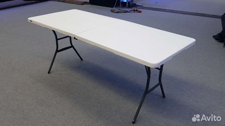 Стулья и столы в аренду