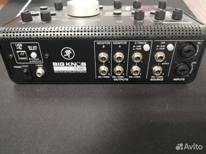 Аудиоинтерфейс Mackie Big Knob Studio