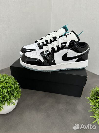 Кроссовки Nike Air Jordan 1 low Concord оригинал