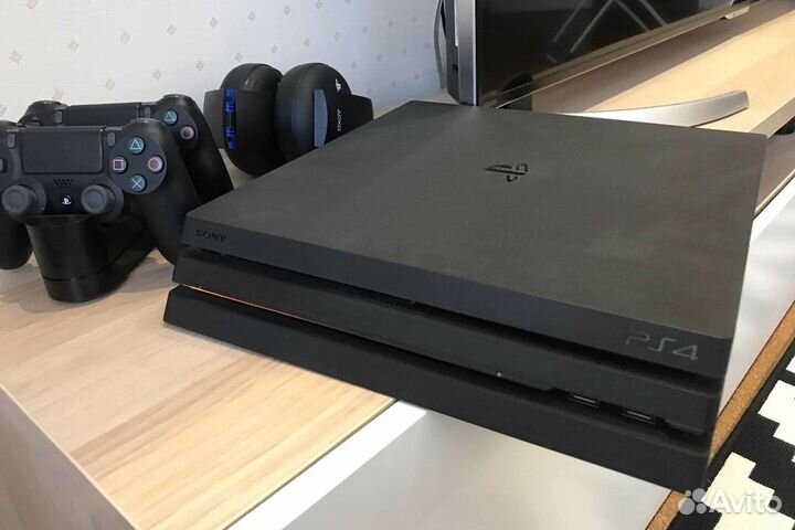 Sony PS4 pro 1tb