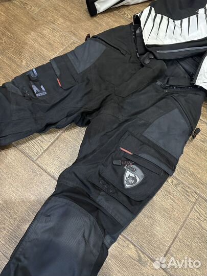 Мотокостюм куртка +штаны размер S