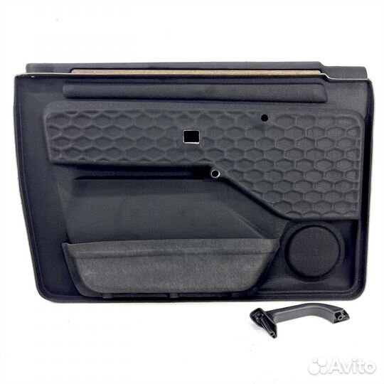 Обшивки карты на дверь в салон niva 21214