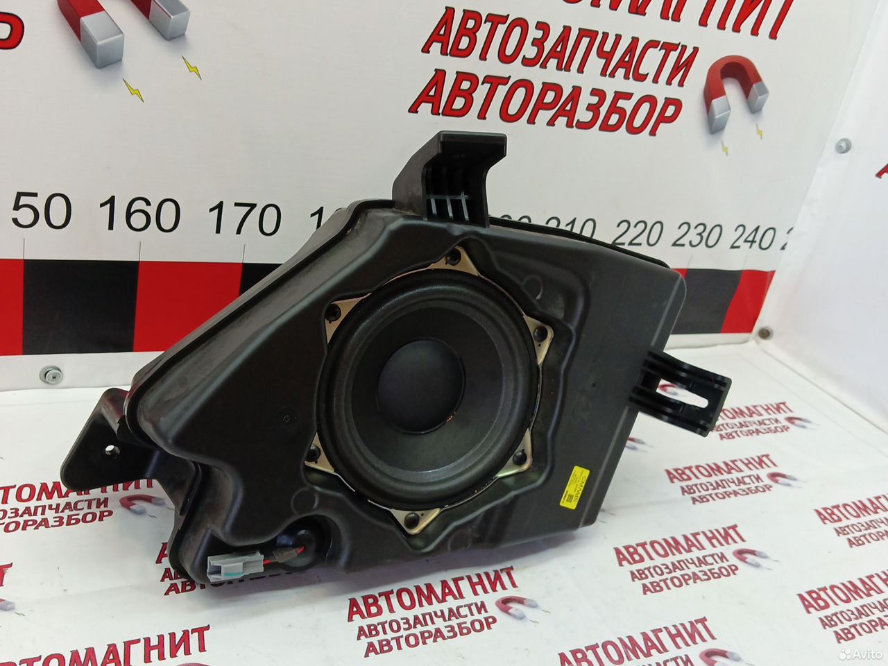 Сабвуфер штатный Zeekr 001 рестайлинг