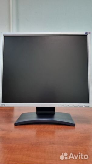 Монитор benq Q7T5