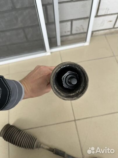 Рулевой наконечник в сборе с тягой