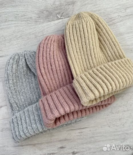 Детская шапка на осень (новая)