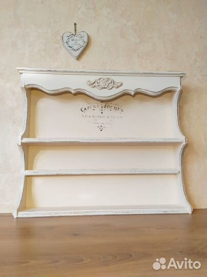 Полка навесная в стиле прованс