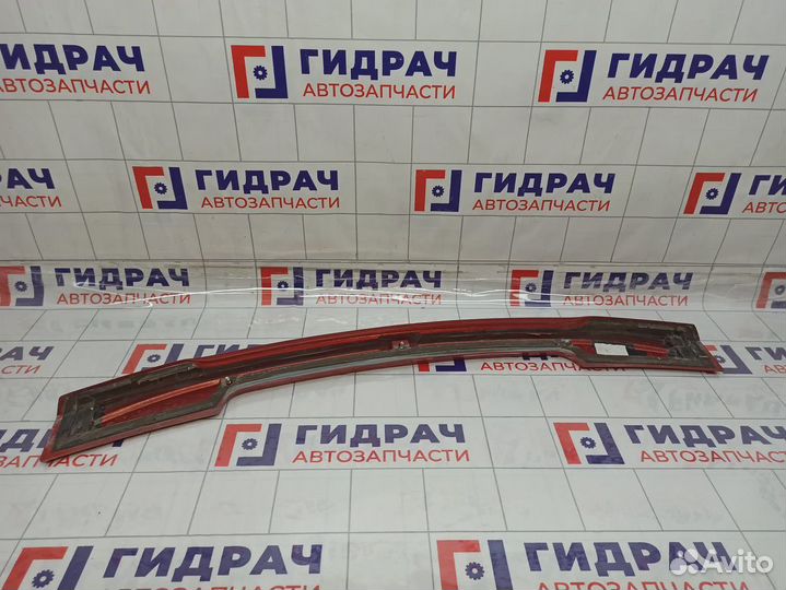 Спойлер крышки багажника LADA Granta