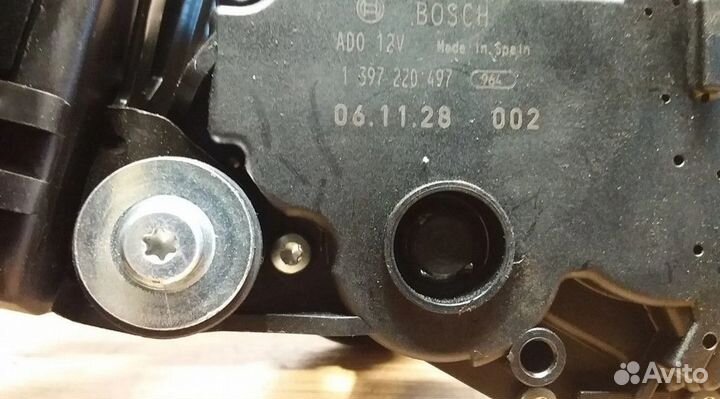 Моторчик заднего дворника, 1397220497 BMW 3 E90 E91 При звонке назовите, пожалуйста, этот артикул: 3