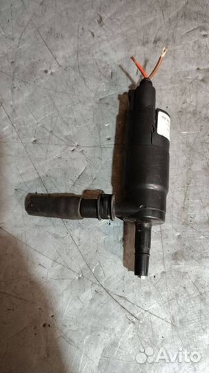 Насос (моторчик) омывателя фар Volkswagen Sharan