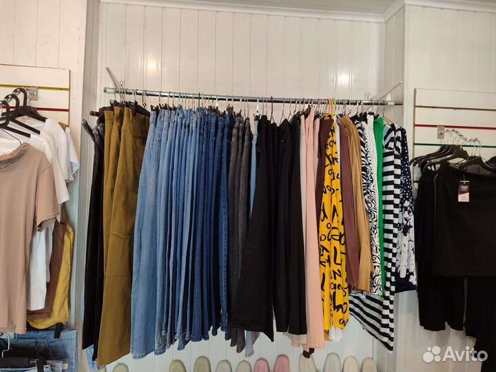 Продам готовый бизнес магазин одежды