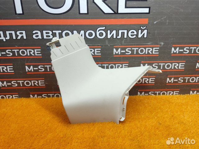 Обшивка стойки задняя правая Audi Q5 8R cdnc 2010