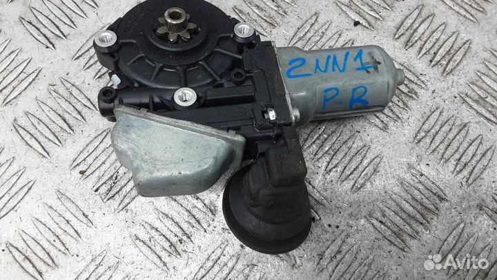 Моторчик стеклоподъемника Toyota RAV4