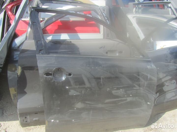 Дверь передняя правая suzuki vitara