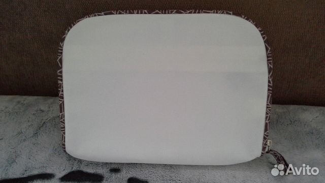 Косметичка-пенал новая от Ив Роше