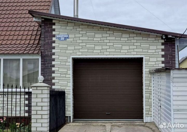 Секционные ворота