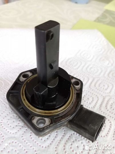 Датчик температуры и уровня масла VW Golf, Tiguan