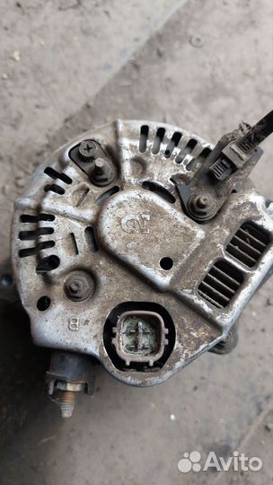 Генератор и компрессор кондецеонера на хонда D15В