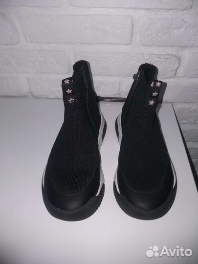 Кроссовки детские Zara 28 размер